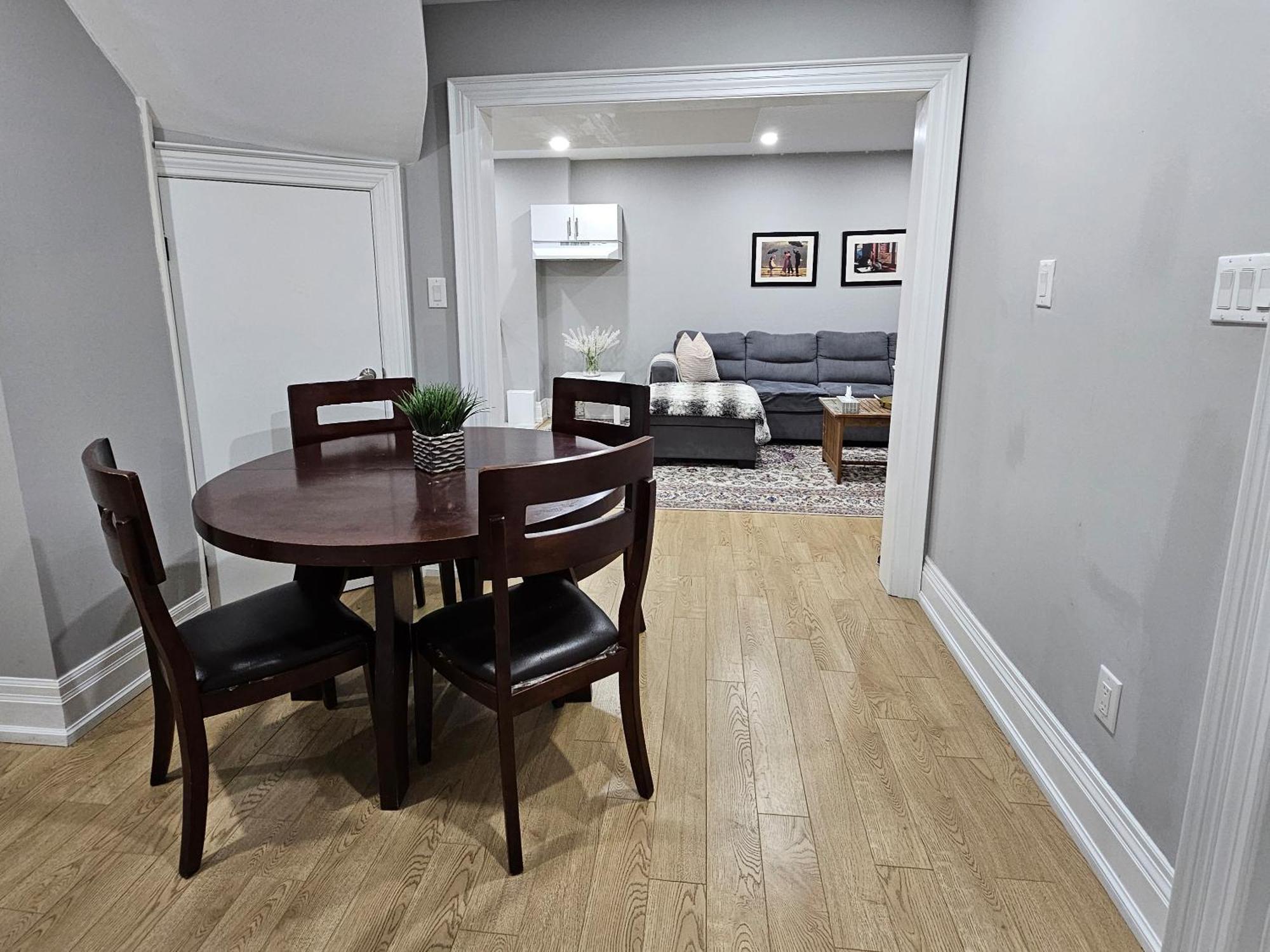 Basement Apartment In Luxury Beach House Toronto Luaran gambar